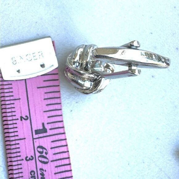 Silver tone knot cuff links - Picture 3 of 5